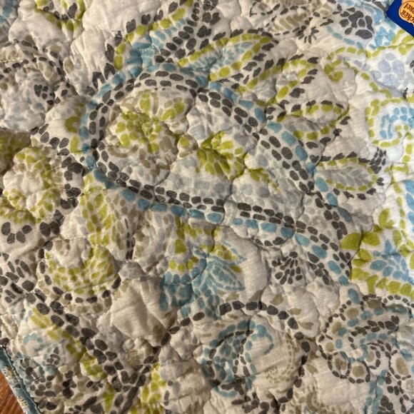 Set of 2 Standard Pillow Shams 20 x 26 inches NWT - Picture 3 of 3